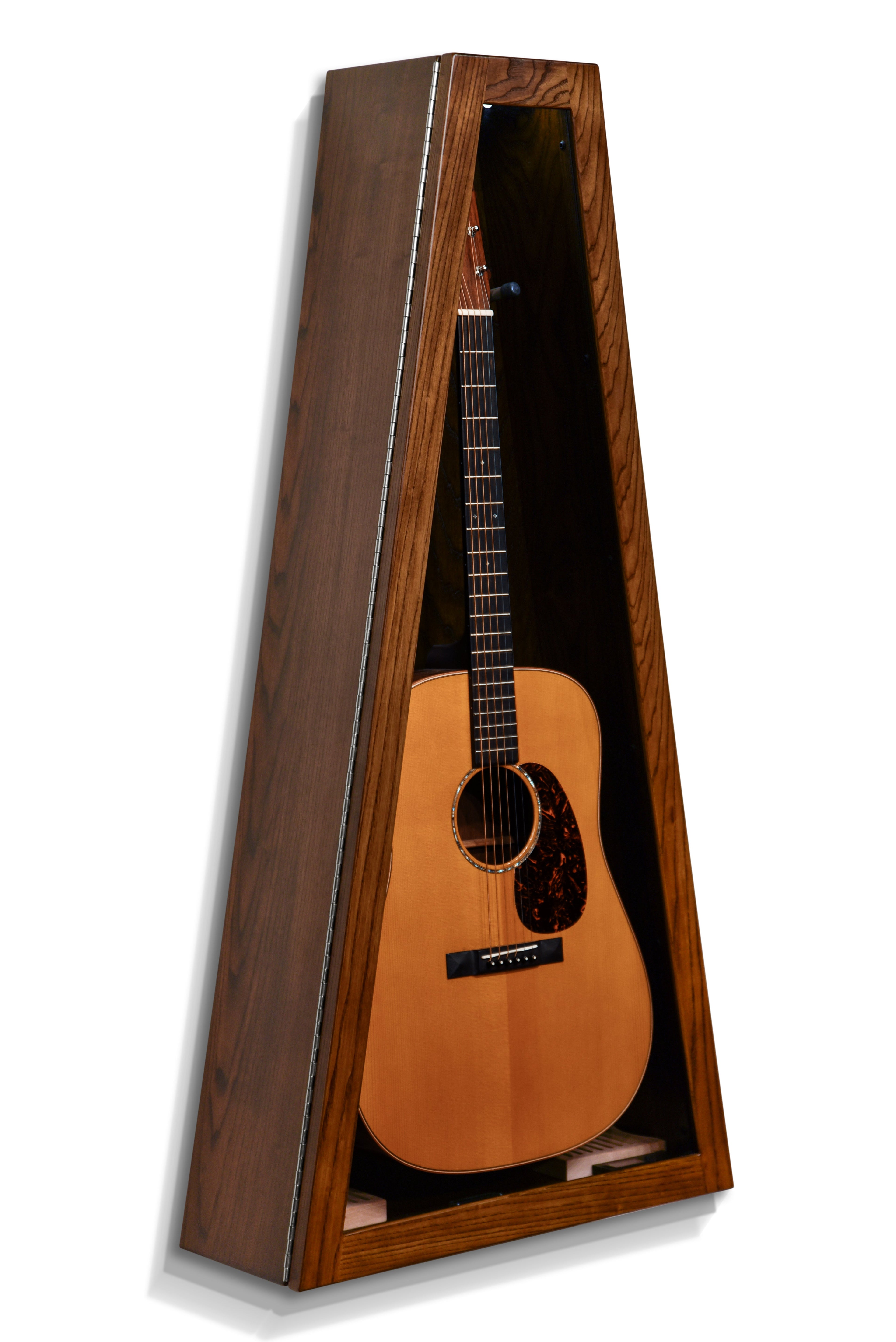 ClimaCase Triangle Humidor - Northern White Ash with Rich Tobacco Stain