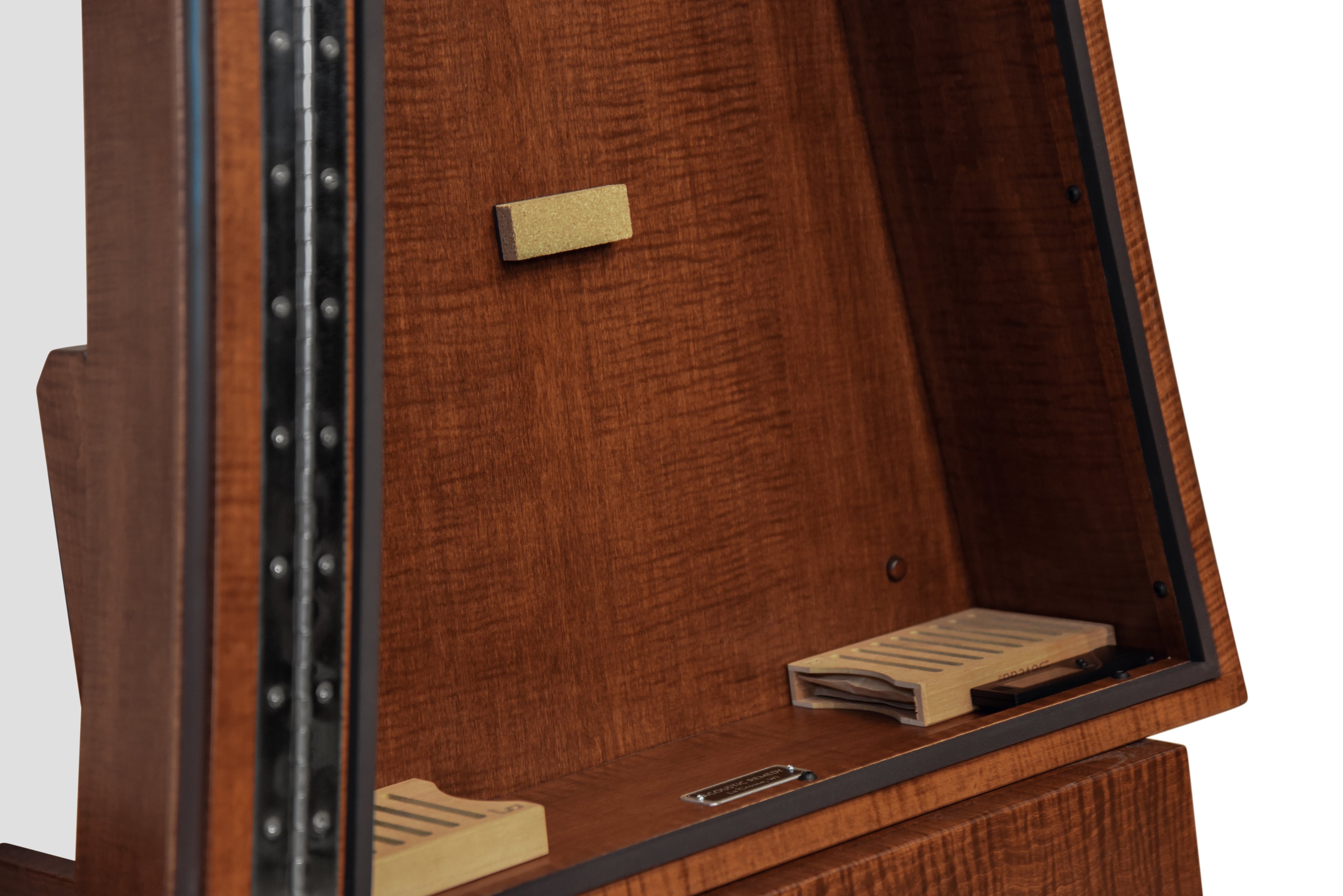 ClimaStand Triangle Humidor with Base - Flame maple with Acres Stain