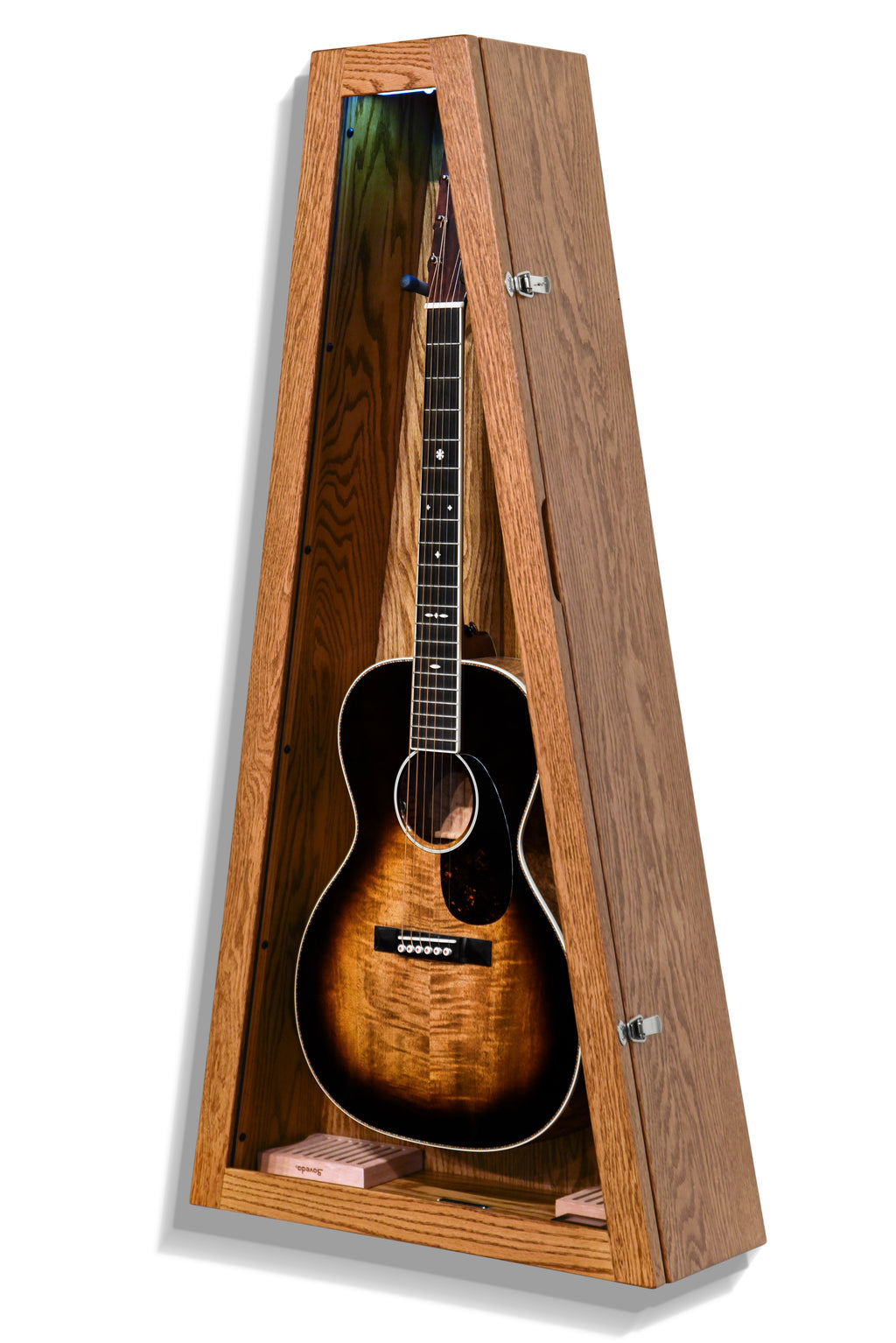 ClimaCase Triangle Humidor - Red Oak with Golden Oak Stain