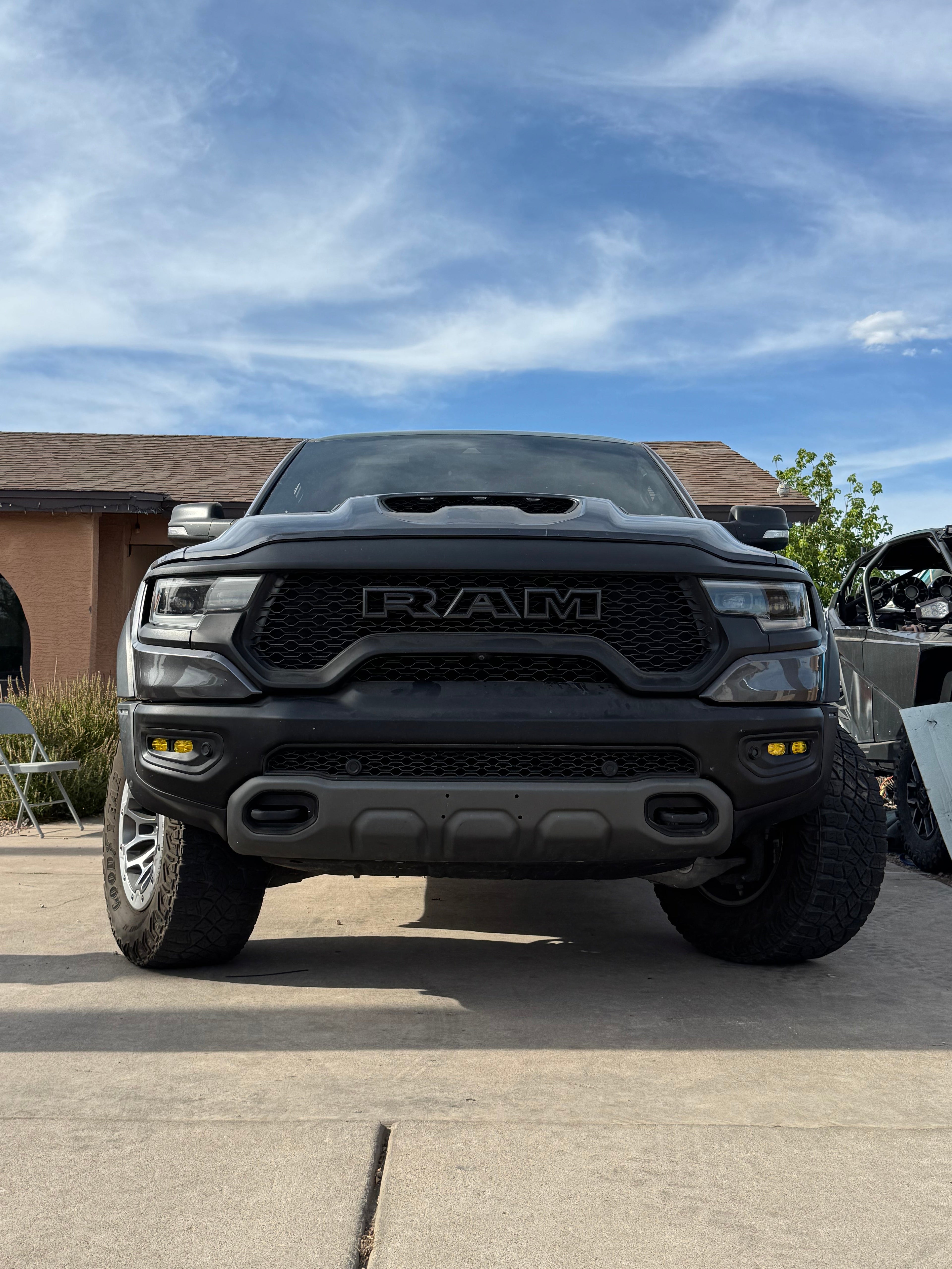 19+ Dodge Ram Fog Light Kit