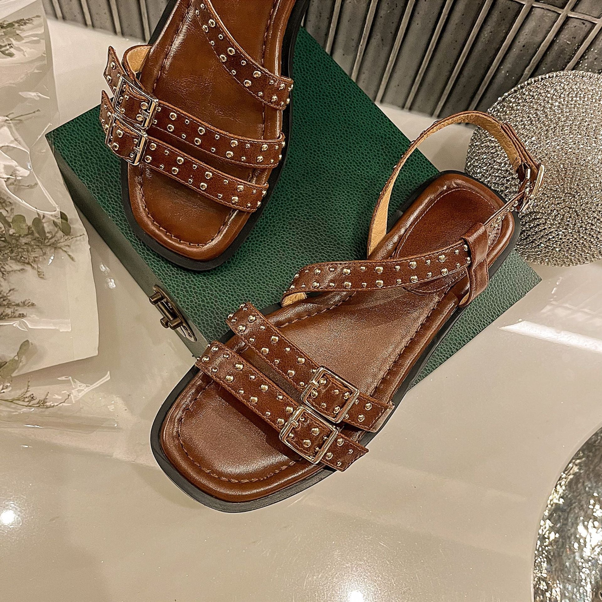 2023 Summer European Style Women's Leather Sandals